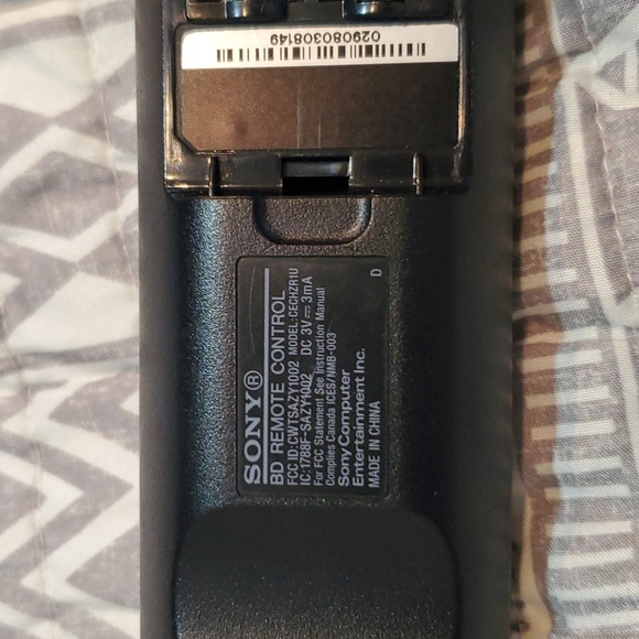 2/$8 ๐ฎ Official Sony PS3 BD Playstation 3 Media Blu-ray Disc Remote Control - Picture 2 of 4